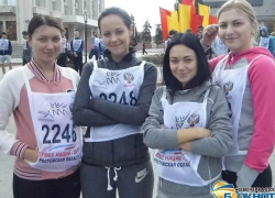 Почти 5000 жителей Новочеркасска вышли на «Кросс нации» - найди себя на фото Почти 5000 жителей Новочеркасска вышли на «Кросс нации» - найди себя на фото