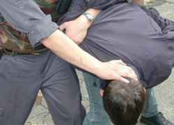 27-летний новочеркасец с тремя подельницами задержаны за сбыт наркотиков 27-летний новочеркасец с тремя подельницами задержаны за сбыт наркотиков