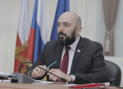 В Новочеркасске исполнять обязанности главы Думы и города будет «справедливорос» В Новочеркасске исполнять обязанности главы Думы и города будет «справедливорос»