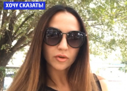 Железными штырями усеяли двор на улице Поворотной, - Анна Быкадорова Железными штырями усеяли двор на улице Поворотной, - Анна Быкадорова