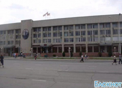 Депутаты хотят от мэра только один отчет Депутаты хотят от мэра только один отчет