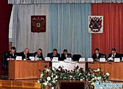 Замминистра МВД провел в Новочеркасске совещание по убийству полицейских Замминистра МВД провел в Новочеркасске совещание по убийству полицейских
