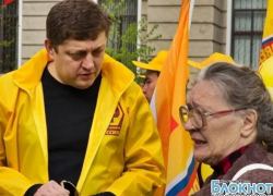 Единая Россия «зарезала» 11 законов о «детях войны» Единая Россия «зарезала» 11 законов о «детях войны»