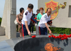 Начало Великой Отечественной войны в Новочеркасске вспомнили на митинге Начало Великой Отечественной войны в Новочеркасске вспомнили на митинге