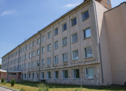 В Новочеркасске пациент с пневмонией пытался сбежать из больницы через окно четвертого этажа В Новочеркасске пациент с пневмонией пытался сбежать из больницы через окно четвертого этажа