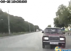 В тройном ДТП в Новочеркасске пострадали два человека. Видео В тройном ДТП в Новочеркасске пострадали два человека. Видео
