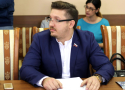 В целом социальная инфраструктура внутри моего округа слаба, - Рыженков В целом социальная инфраструктура внутри моего округа слаба, - Рыженков