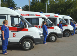 Автопарк скорой помощи в Новочеркасске пополнился семью новыми машинами Автопарк скорой помощи в Новочеркасске пополнился семью новыми машинами