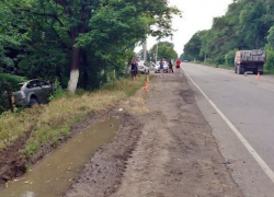 Под Новочеркасском пьяный водитель влетел в самосвал Под Новочеркасском пьяный водитель влетел в самосвал