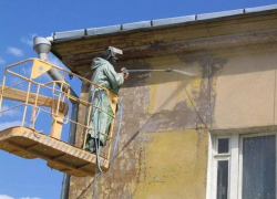Жилье в Новочеркасске выходит из строя с той же скоростью, с какой происходит его ремонт Жилье в Новочеркасске выходит из строя с той же скоростью, с какой происходит его ремонт