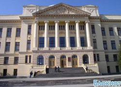 В Новочеркасске начальник факультета ЮРГТУ незаконно раздавал студентам звания лейтенанта В Новочеркасске начальник факультета ЮРГТУ незаконно раздавал студентам звания лейтенанта