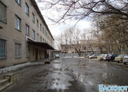 В Новочеркасске занялись ремонтом детской больницы В Новочеркасске занялись ремонтом детской больницы