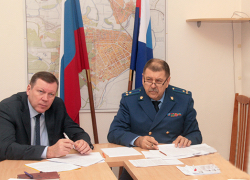 Получить зарплату бюджетникам в Новочеркасске помогла прокуратура Получить зарплату бюджетникам в Новочеркасске помогла прокуратура