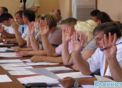 Городская Дума приняла отставку мэра Новочеркасска Городская Дума приняла отставку мэра Новочеркасска