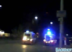 В Новочеркасске 3 наряда полиции и ОМОН не смогли уговорить ночного хулигана выключить музыку (ВИДЕО) В Новочеркасске 3 наряда полиции и ОМОН не смогли уговорить ночного хулигана выключить музыку (ВИДЕО)