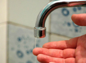 На сутки без питьевой воды остались жители микрорайона Ключевой в Новочеркасске На сутки без питьевой воды остались жители микрорайона Ключевой в Новочеркасске