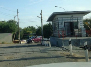В Новочеркасске ограничат движение транспорта через ж/д переезд на улице Железнодорожной В Новочеркасске ограничат движение транспорта через ж/д переезд на улице Железнодорожной
