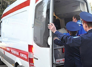Грузовая «Газель» повредила две машины и сбила пешехода в Новочеркасске Грузовая «Газель» повредила две машины и сбила пешехода в Новочеркасске