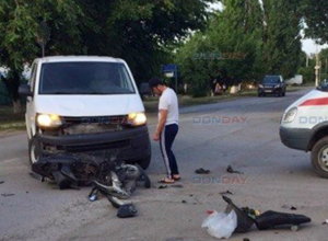 Ехавший без шлема скутерист пострадал в ДТП под Новочеркасском Ехавший без шлема скутерист пострадал в ДТП под Новочеркасском