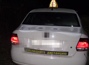 Юные преступники порезали таксиста в Новочеркасске с целью забрать машину Юные преступники порезали таксиста в Новочеркасске с целью забрать машину