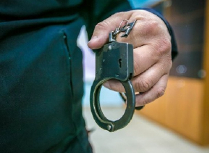 19-летнего молодого человека задержали за грабеж в Новочеркасске 19-летнего молодого человека задержали за грабеж в Новочеркасске