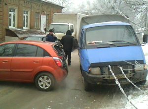 Обычная авария в Новочеркасске закончилась разборками с пистолетом Обычная авария в Новочеркасске закончилась разборками с пистолетом