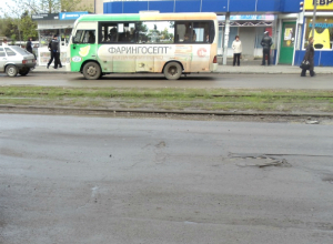 Асфальт на «забытой» властями улице Новочеркасска пришел в катастрофическое состояние Асфальт на «забытой» властями улице Новочеркасска пришел в катастрофическое состояние