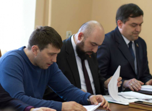 Новочеркасские депутаты отказались от идеи согласования замов сити-менеджера с Гордумой Новочеркасские депутаты отказались от идеи согласования замов сити-менеджера с Гордумой