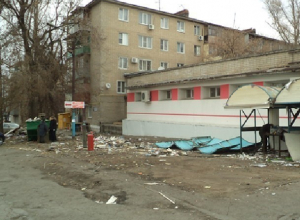 Сбор подписей против строительства цветочного рынка на Ленгника начали жители Новочеркасска Сбор подписей против строительства цветочного рынка на Ленгника начали жители Новочеркасска