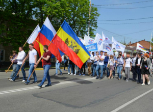 Более пяти тысяч человек отметили «замечательный» и «теплый» Первомай в Новочеркасске Более пяти тысяч человек отметили «замечательный» и «теплый» Первомай в Новочеркасске