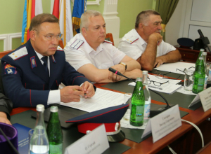 В Новочеркасске прошел Совет атаманов Всевеликого войска Донского В Новочеркасске прошел Совет атаманов Всевеликого войска Донского