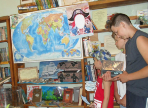 Литературно-творческий конкурс «За 90 дней лета вокруг книжного света» проходит в Новочеркасске Литературно-творческий конкурс «За 90 дней лета вокруг книжного света» проходит в Новочеркасске