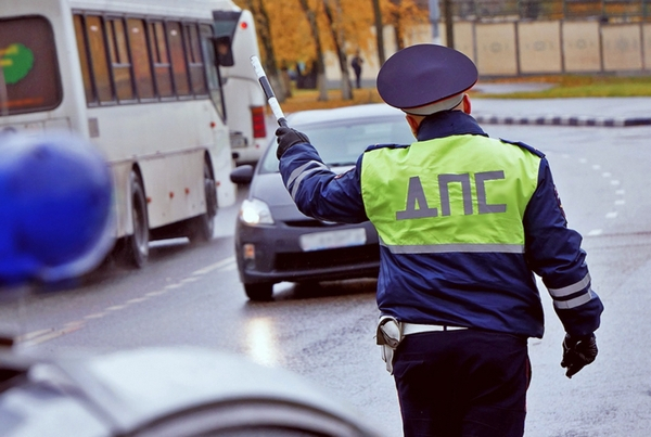 В Новочеркасске сотрудник ДПС пострадал за выполнение приказа начальника В Новочеркасске сотрудник ДПС пострадал за выполнение приказа начальника