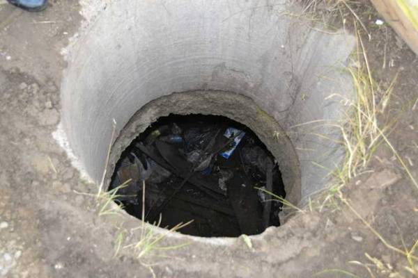 В Новочеркасске рабочий провалился в открытый люк В Новочеркасске рабочий провалился в открытый люк