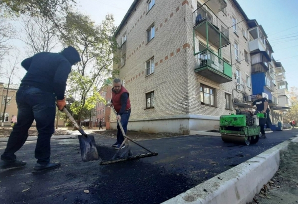 На благоустройство дворов в Новочеркасске потратят 12 миллионов рублей На благоустройство дворов в Новочеркасске потратят 12 миллионов рублей