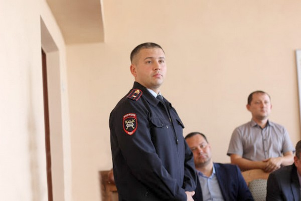 В Новочеркасске начальника ГИБДД подозревают в получении взятки В Новочеркасске начальника ГИБДД подозревают в получении взятки
