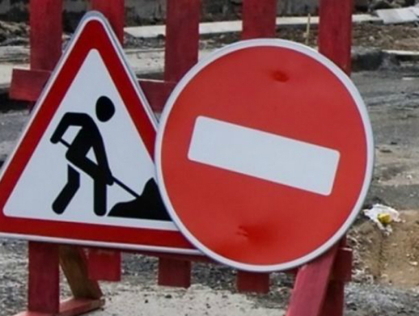 Из-за аварии на водоводе ограничено движение транспорта на улице Михайловской Из-за аварии на водоводе ограничено движение транспорта на улице Михайловской