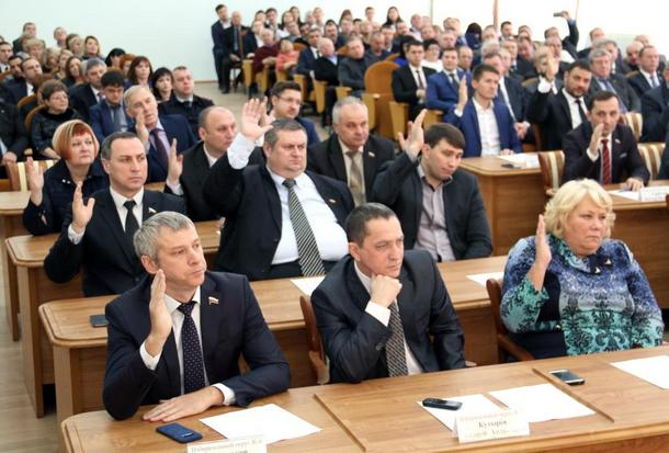 Избранники народа: кто из новочеркасцев потерял статус самого богатого депутата, а кто удвоил свои доходы Избранники народа: кто из новочеркасцев потерял статус самого богатого депутата, а кто удвоил свои доходы
